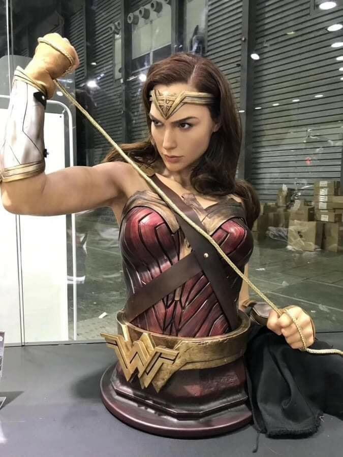 Wonder Woman Infinity Studio