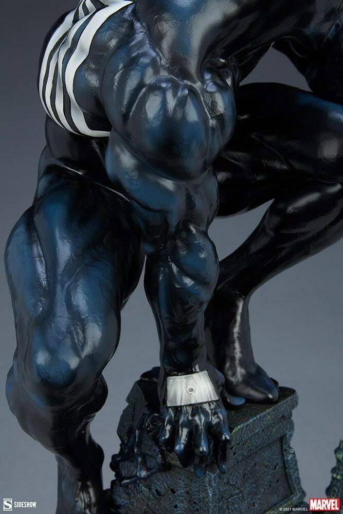 SYMBIOTE SPIDER-MAN sideshow.