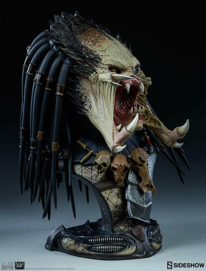 WOLF PREDATOR Sideshow.