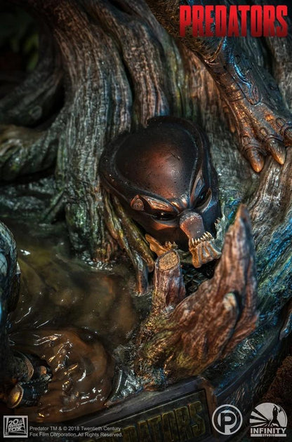 Berserker Predator 1/4 Scale Statue.