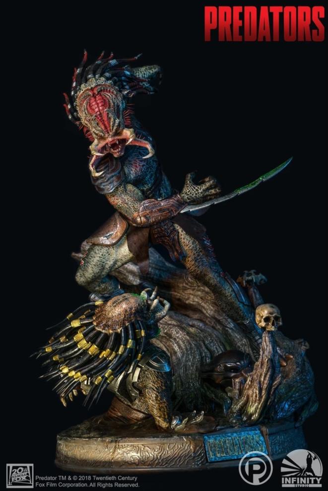 Berserker Predator 1/4 Scale Statue.